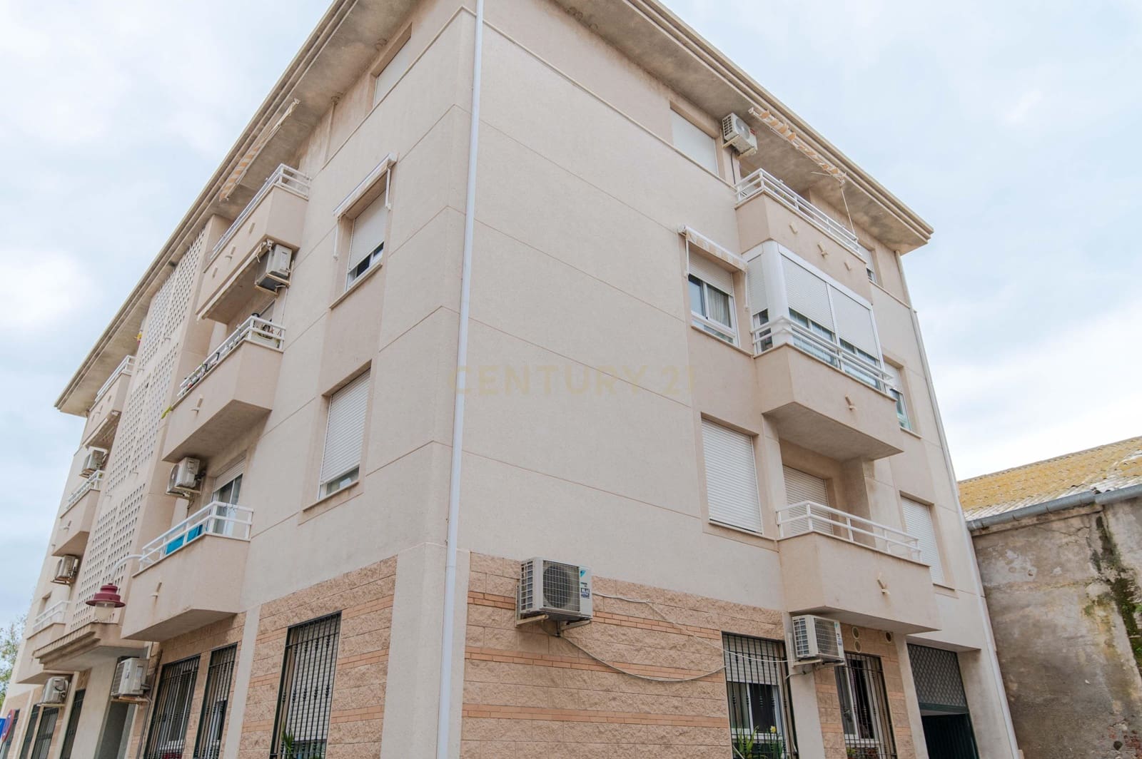 Apartamento de 3 habitaciones en Motril en venta con garaje - 109.900 € (Ref: 9707964)