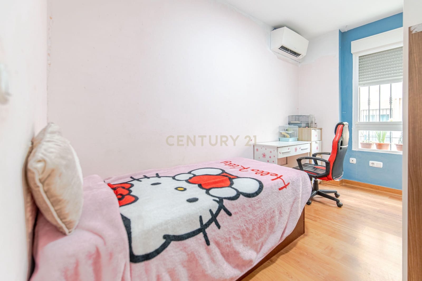 Apartamento de 3 habitaciones en Motril en venta con garaje - 109.900 € (Ref: 9707964)