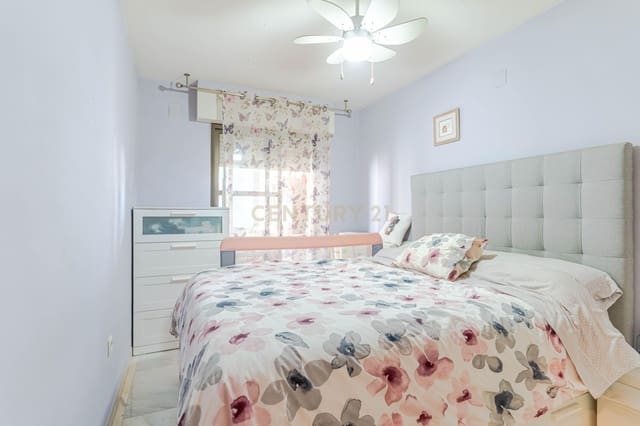 3 sypialnia Apartament na sprzedaż w La Zubia z basenem - 190 000 € (Ref: 9707965)