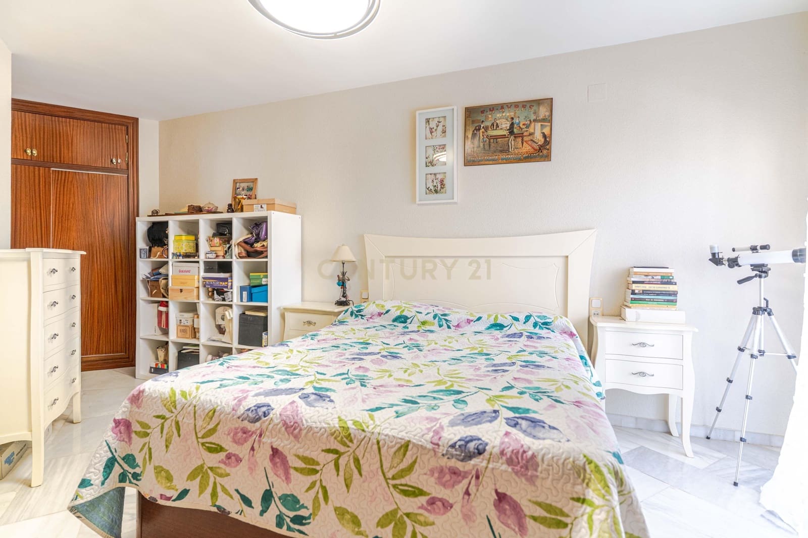 3 Zimmer Apartment zu verkaufen in La Zubia mit Pool - 190.000 € (Ref: 9707965)