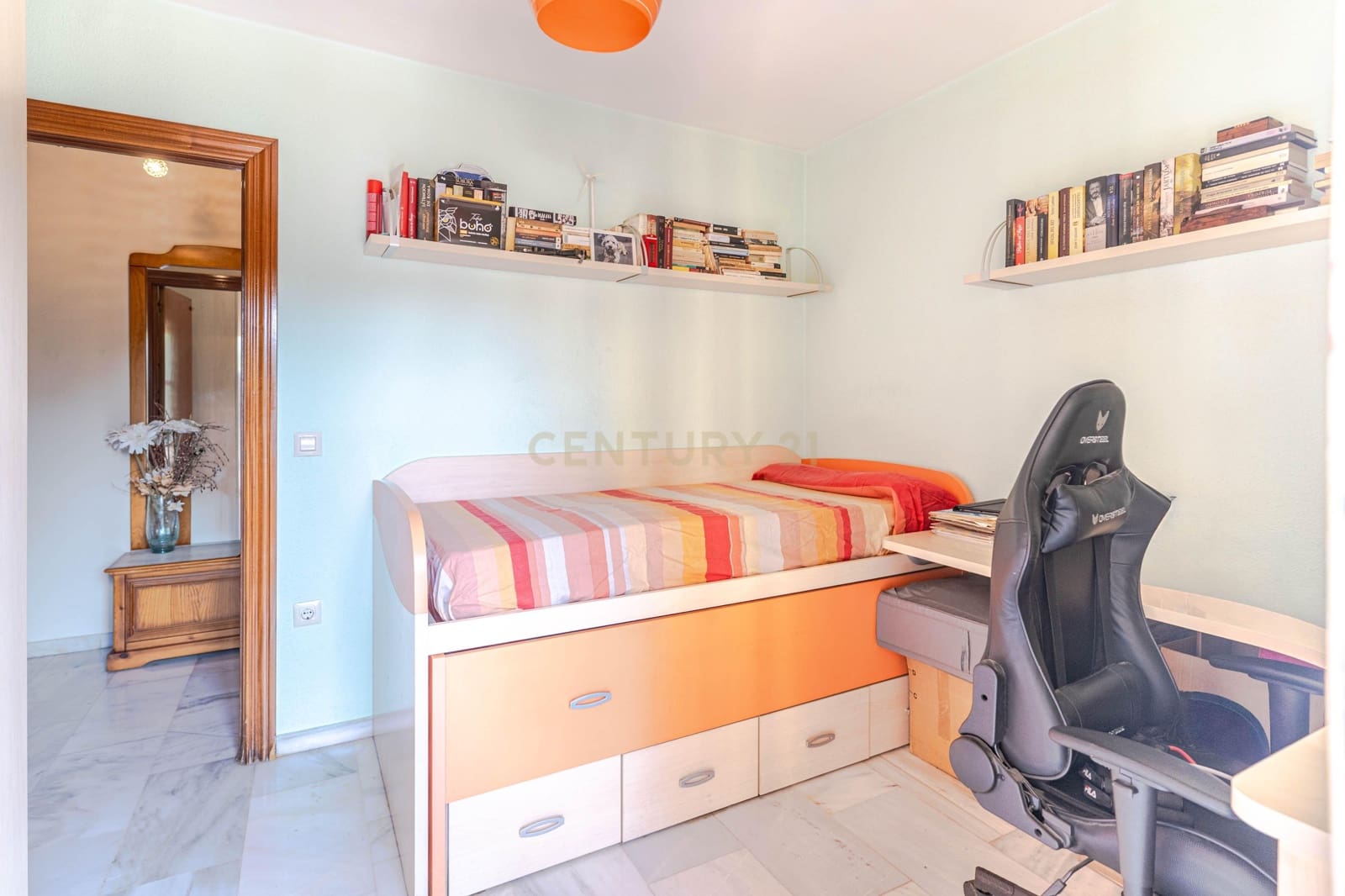 3 Zimmer Apartment zu verkaufen in La Zubia mit Pool - 190.000 € (Ref: 9707965)