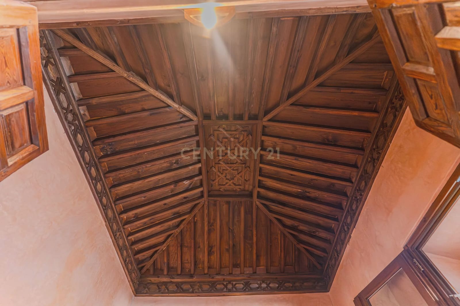 12 soveværelse Hotel til salg i Granada by - € 4.250.000 (Ref: 9714203)