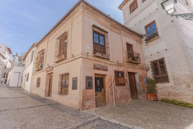 12 soveværelse Hotel til salg i Albaicin, Granada by - € 4.250.000 (Ref: 9714203)