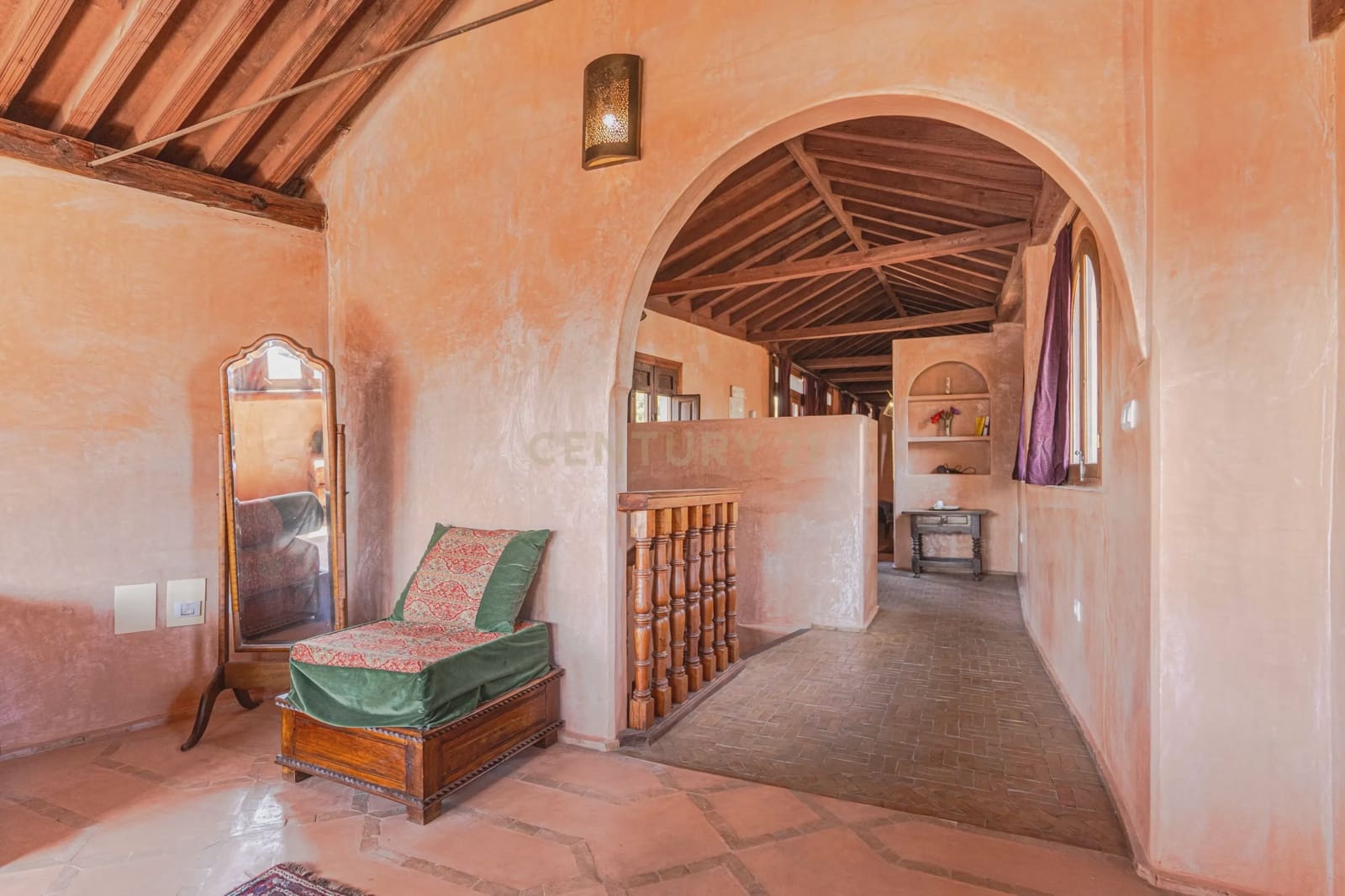 12 soveværelse Hotel til salg i Granada by - € 4.250.000 (Ref: 9714203)