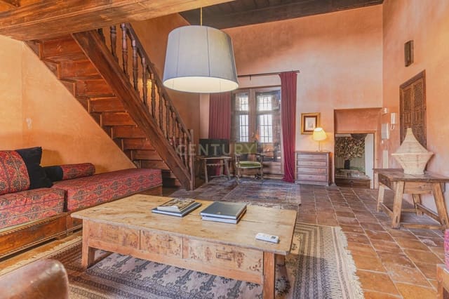 12 soveværelse Hotel til salg i Albaicin, Granada by - € 4.250.000 (Ref: 9714203)