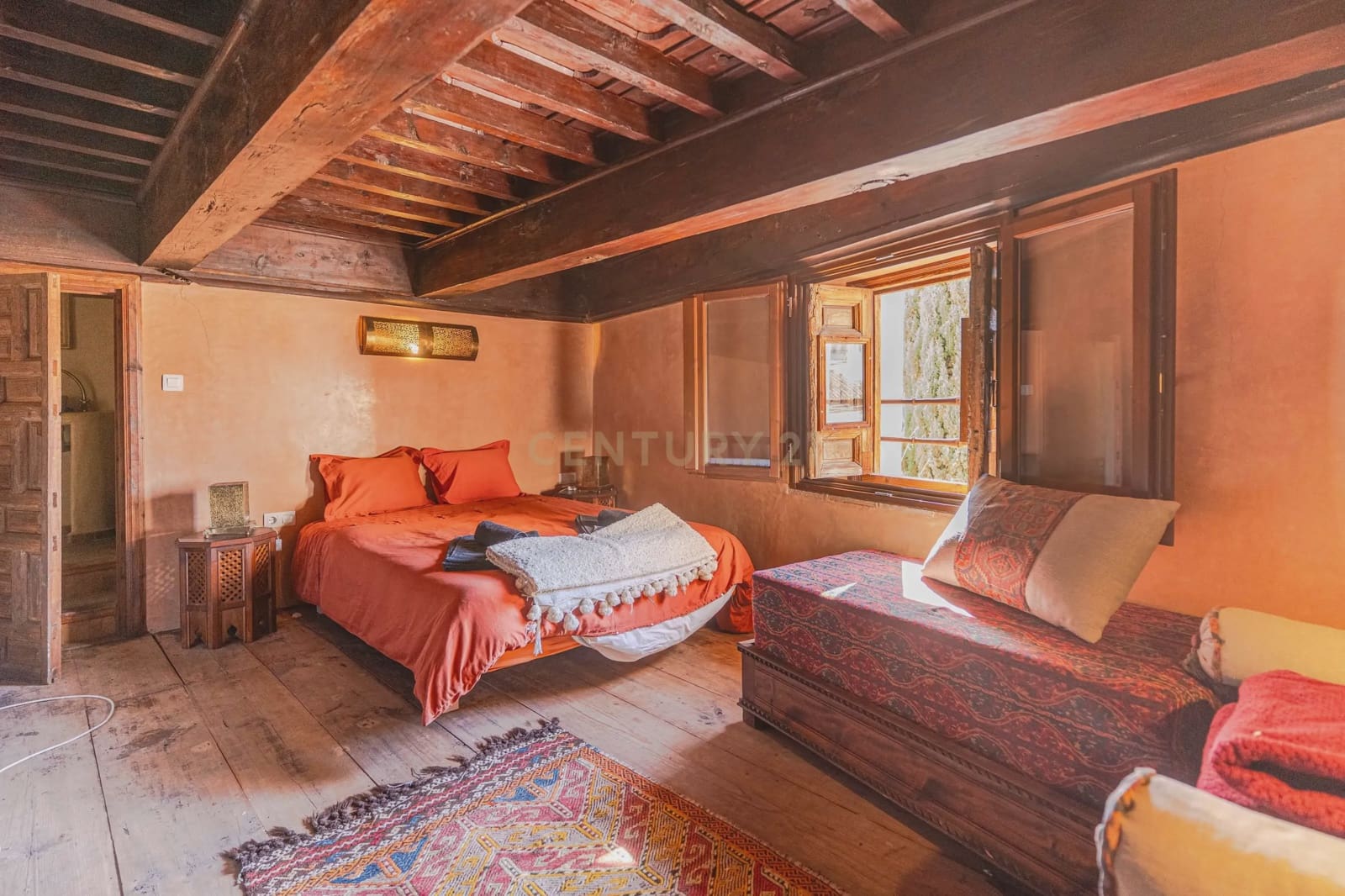 12 soveværelse Hotel til salg i Granada by - € 4.250.000 (Ref: 9714203)