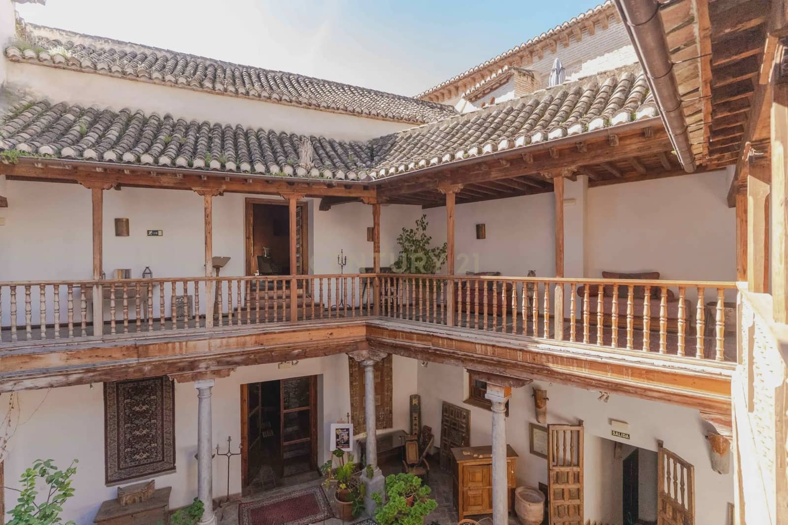 12 soveværelse Hotel til salg i Granada by - € 4.250.000 (Ref: 9714203)