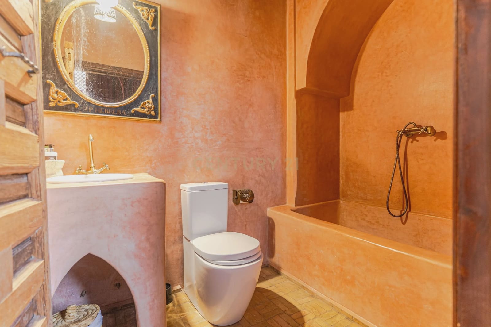 12 soveværelse Hotel til salg i Granada by - € 4.250.000 (Ref: 9714203)