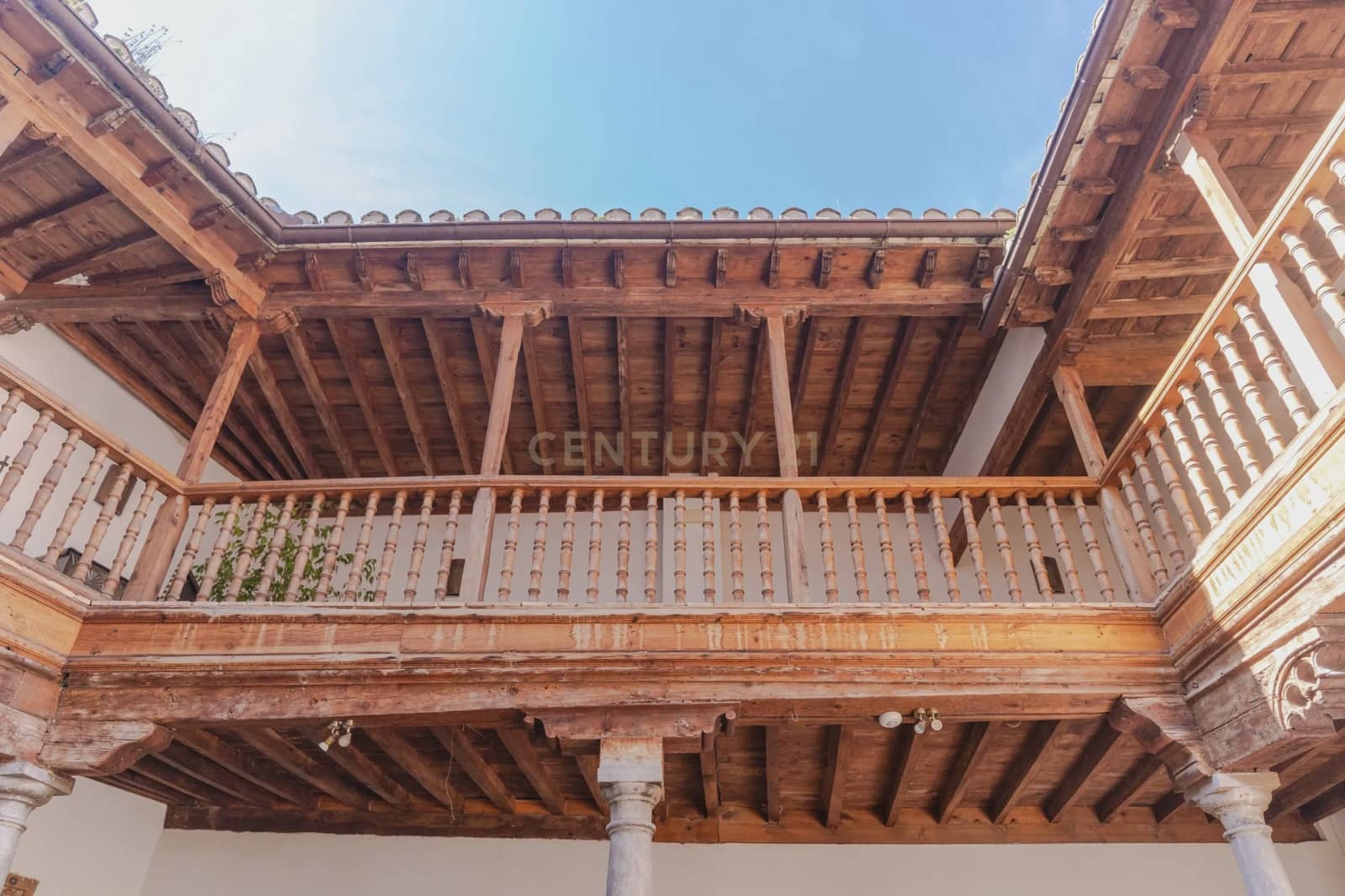 12 soveværelse Hotel til salg i Granada by - € 4.250.000 (Ref: 9714203)