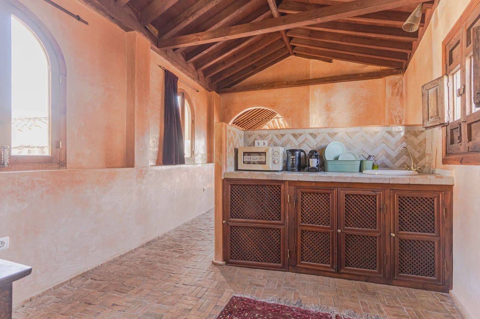 12 soveværelse Hotel til salg i Granada by - € 4.250.000 (Ref: 9714203)