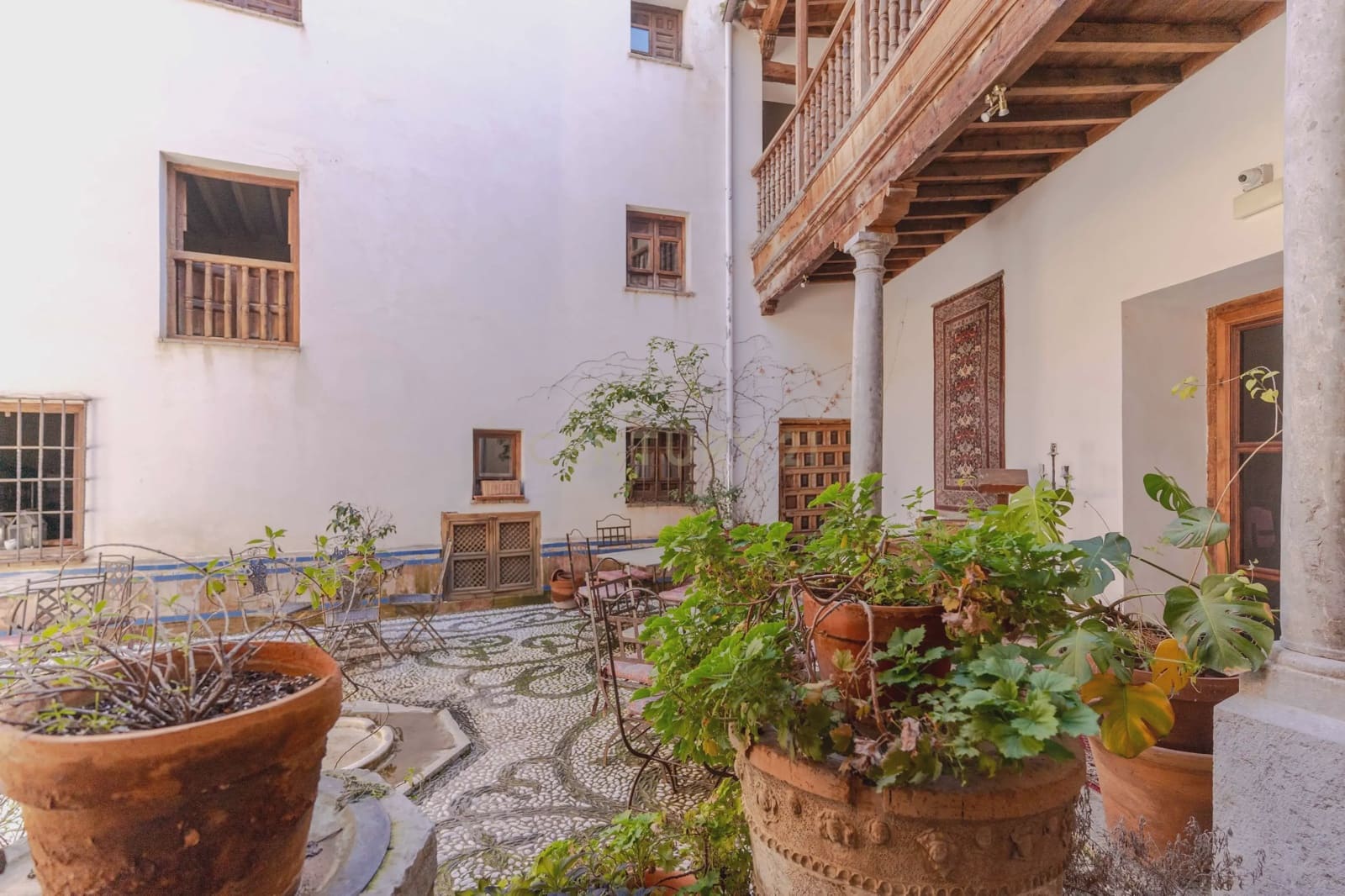 12 soveværelse Hotel til salg i Granada by - € 4.250.000 (Ref: 9714203)