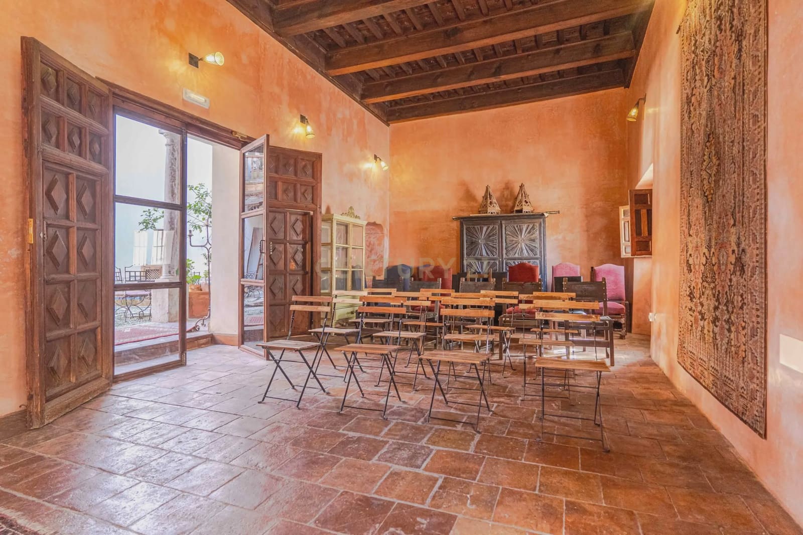 12 soveværelse Hotel til salg i Granada by - € 4.250.000 (Ref: 9714203)