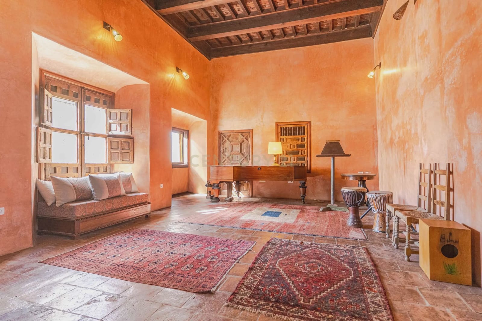 12 soveværelse Hotel til salg i Granada by - € 4.250.000 (Ref: 9714203)