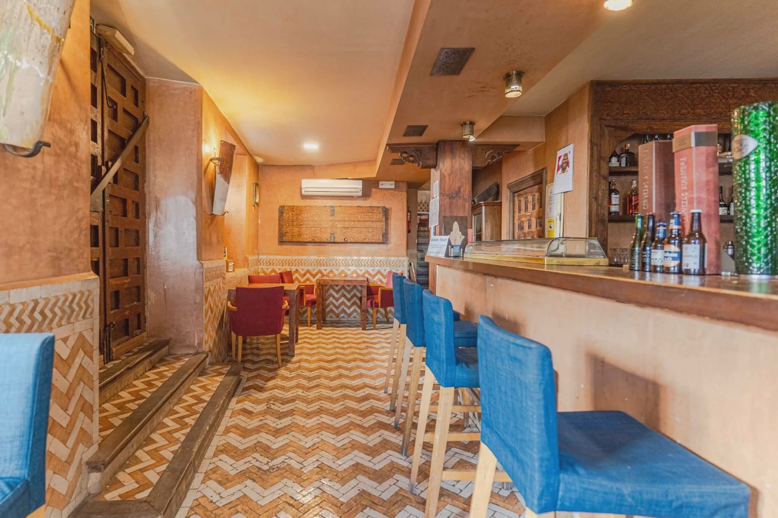 12 soveværelse Hotel til salg i Granada by - € 4.250.000 (Ref: 9714203)