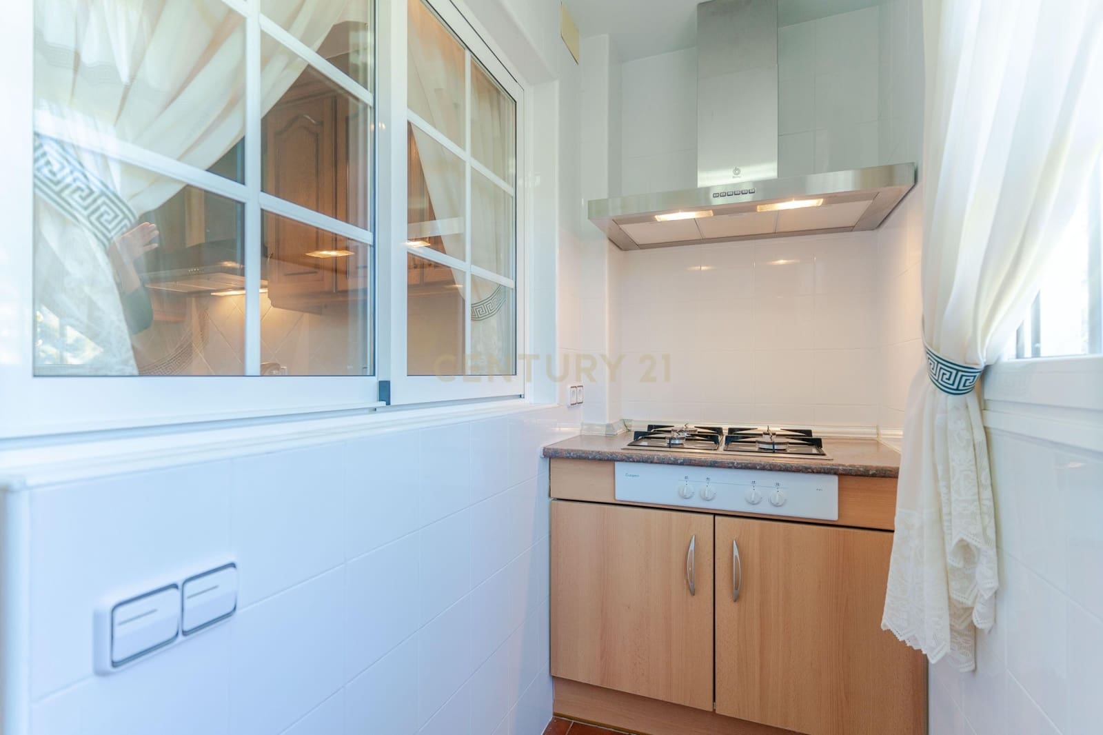 5 Zimmer Villa zu verkaufen in Velez de Benaudalla - 369.000 € (Ref: 9716677)