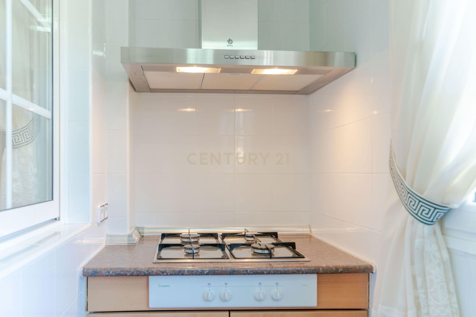 5 Zimmer Villa zu verkaufen in Velez de Benaudalla - 369.000 € (Ref: 9716677)