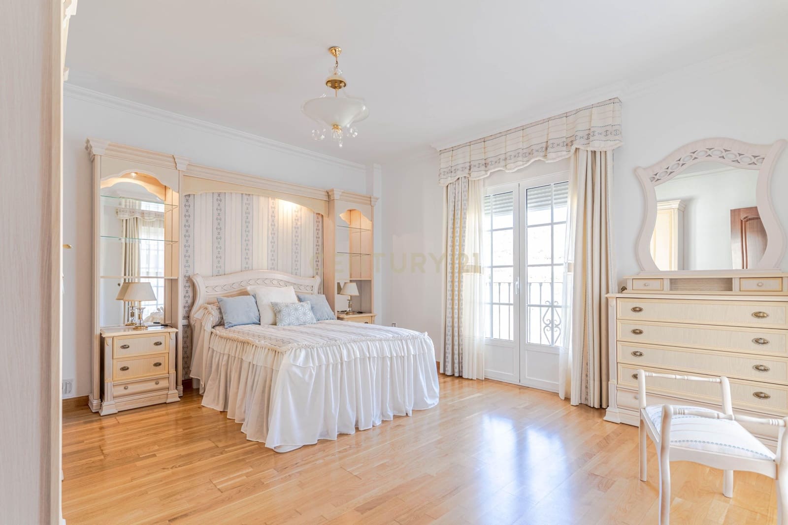 5 Zimmer Villa zu verkaufen in Velez de Benaudalla - 369.000 € (Ref: 9716677)