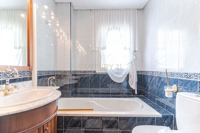 5 camera da letto Villa in vendita in Vélez de Benaudalla - 369.000 € (Rif: 9716677)