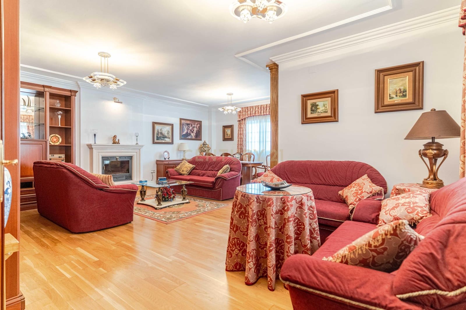 5 Zimmer Villa zu verkaufen in Velez de Benaudalla - 369.000 € (Ref: 9716677)