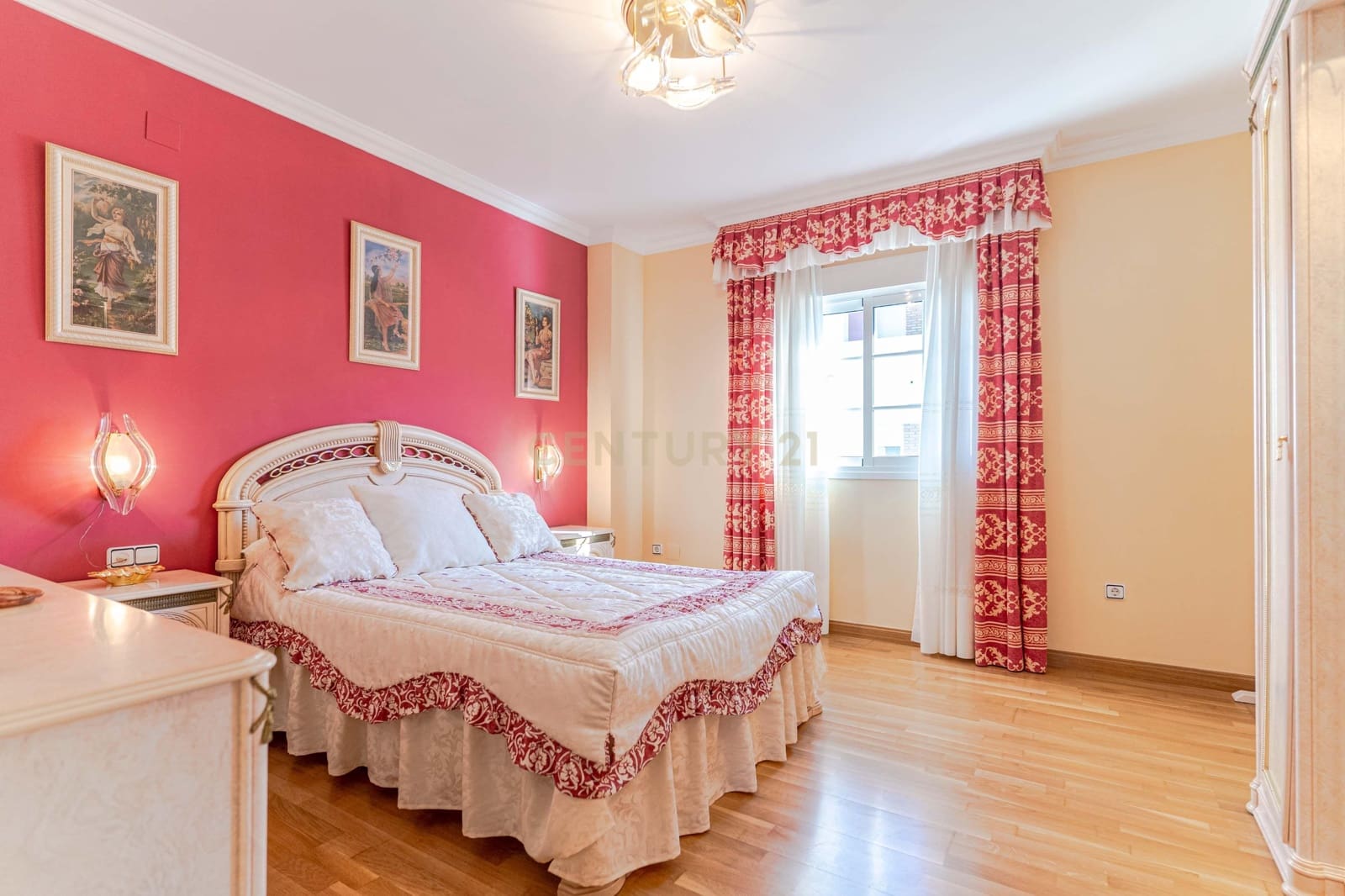 5 Zimmer Villa zu verkaufen in Velez de Benaudalla - 369.000 € (Ref: 9716677)