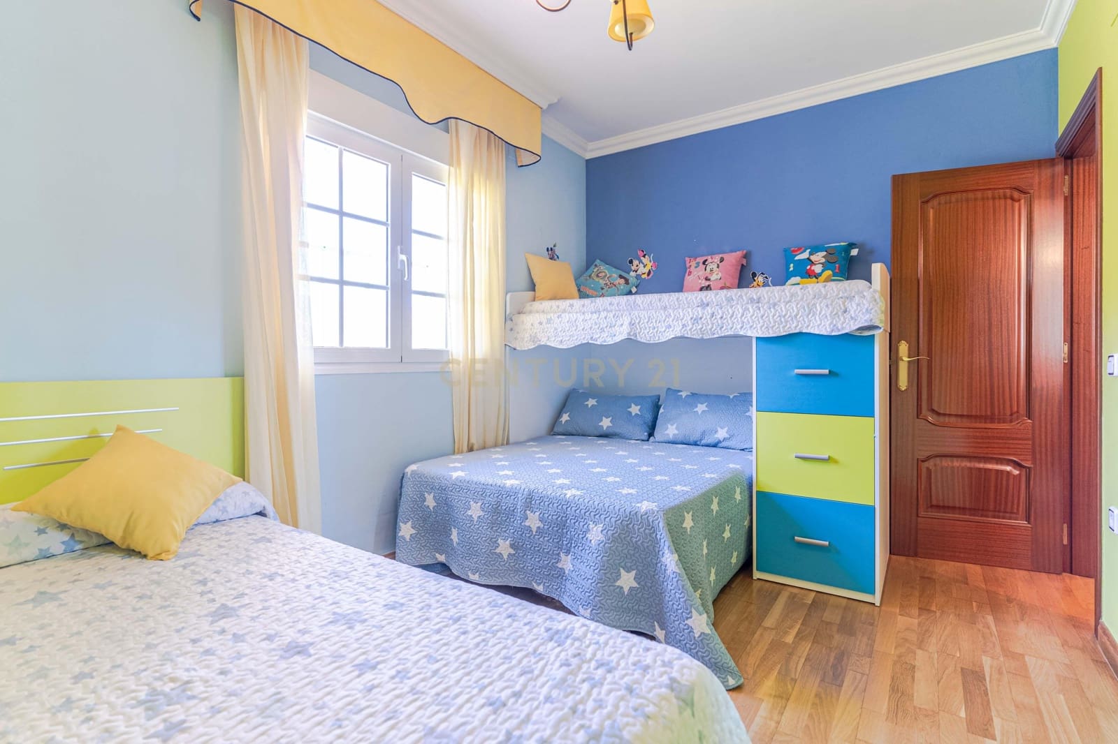 5 Zimmer Villa zu verkaufen in Velez de Benaudalla - 369.000 € (Ref: 9716677)