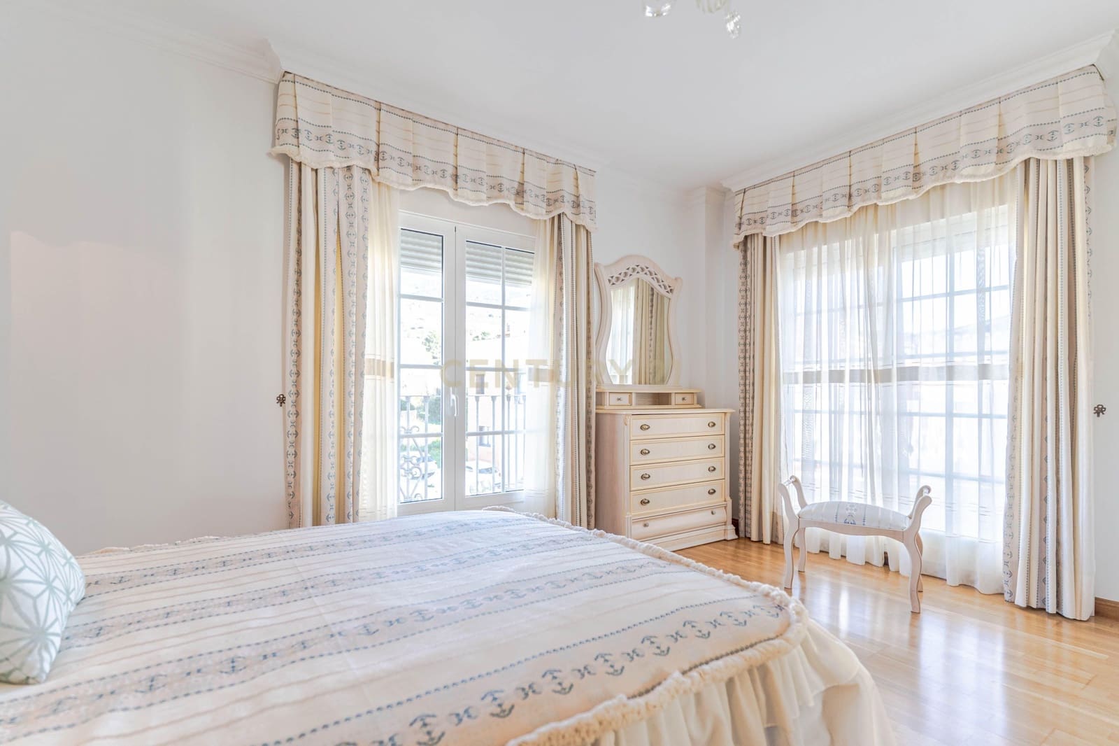 5 Zimmer Villa zu verkaufen in Velez de Benaudalla - 369.000 € (Ref: 9716677)