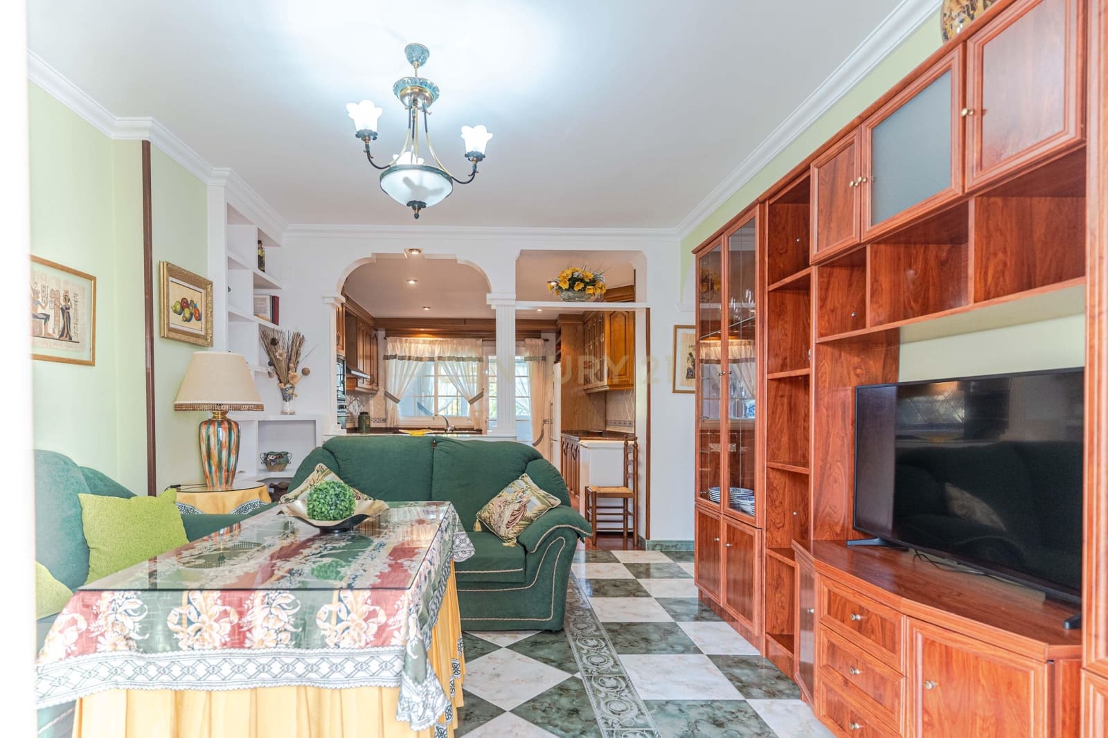 5 Zimmer Villa zu verkaufen in Velez de Benaudalla - 369.000 € (Ref: 9716677)