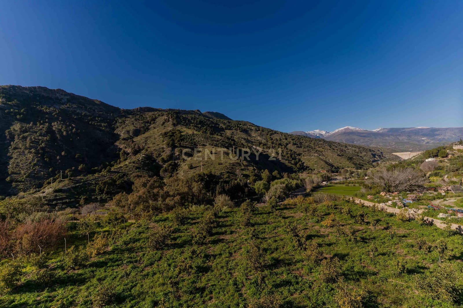 5 Zimmer Villa zu verkaufen in Velez de Benaudalla - 369.000 € (Ref: 9716677)