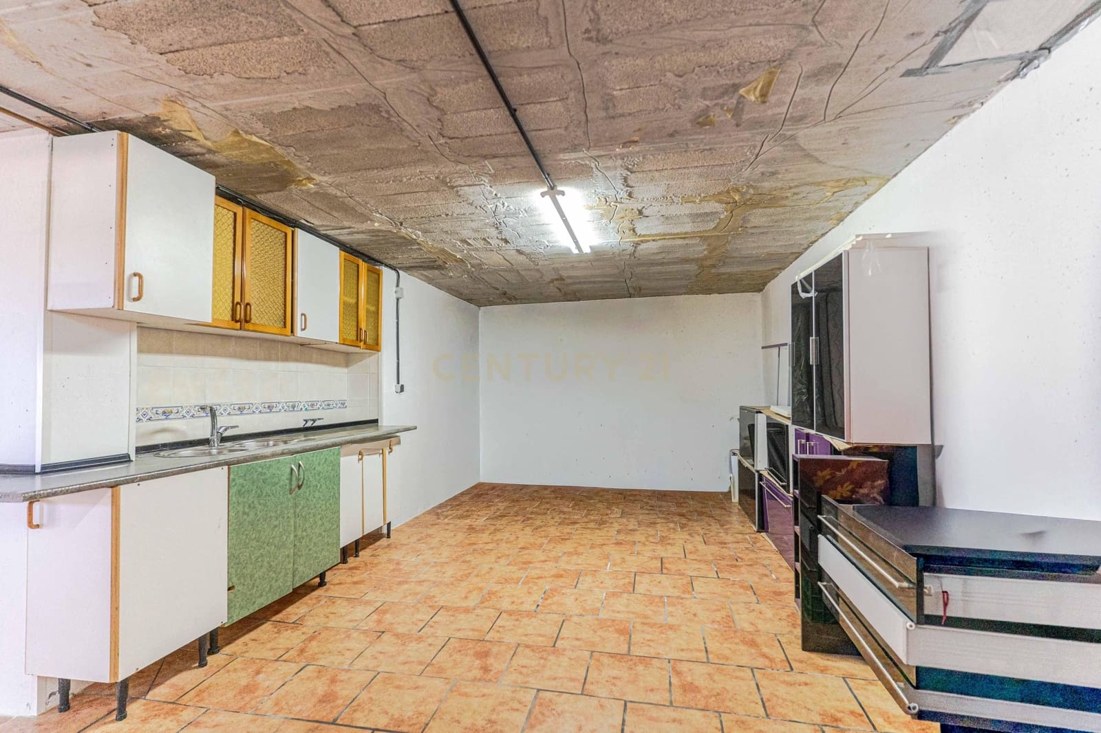 5 Zimmer Villa zu verkaufen in Velez de Benaudalla - 369.000 € (Ref: 9716677)