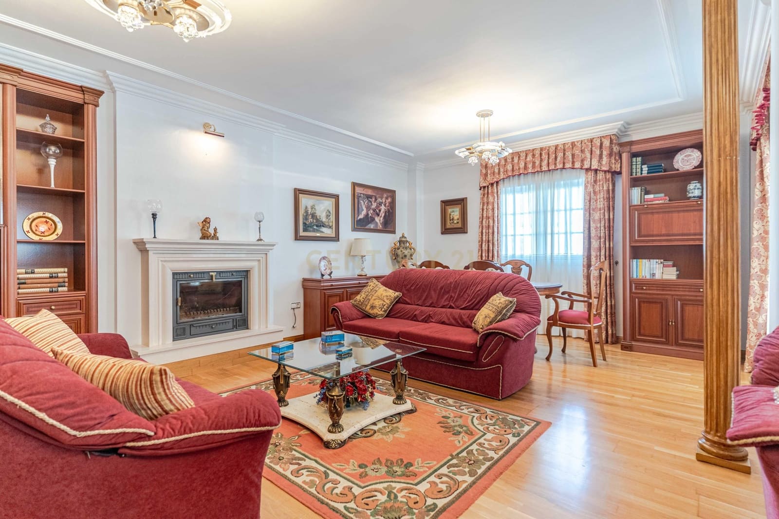 5 Zimmer Villa zu verkaufen in Velez de Benaudalla - 369.000 € (Ref: 9716677)