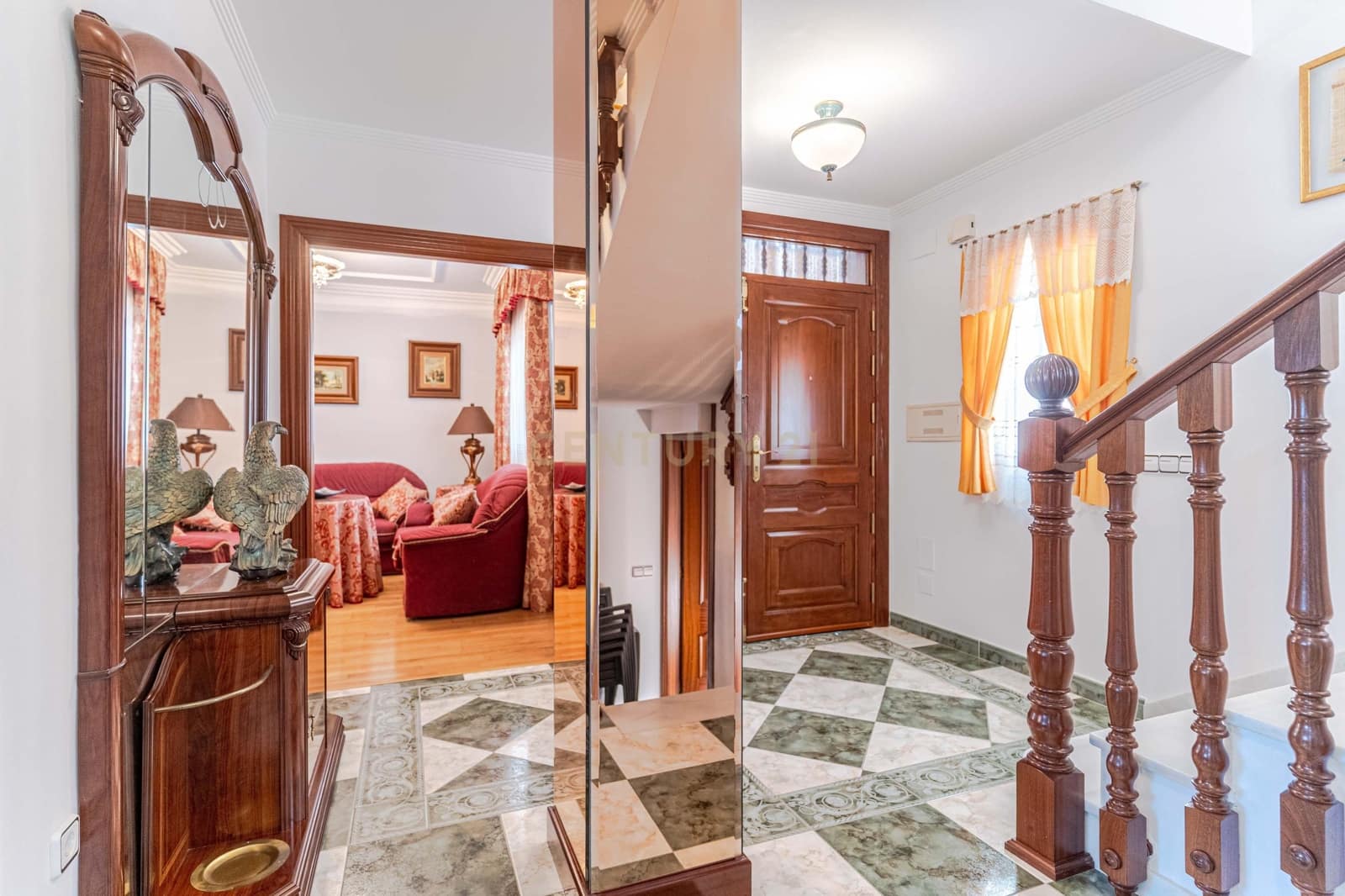 5 Zimmer Villa zu verkaufen in Velez de Benaudalla - 369.000 € (Ref: 9716677)