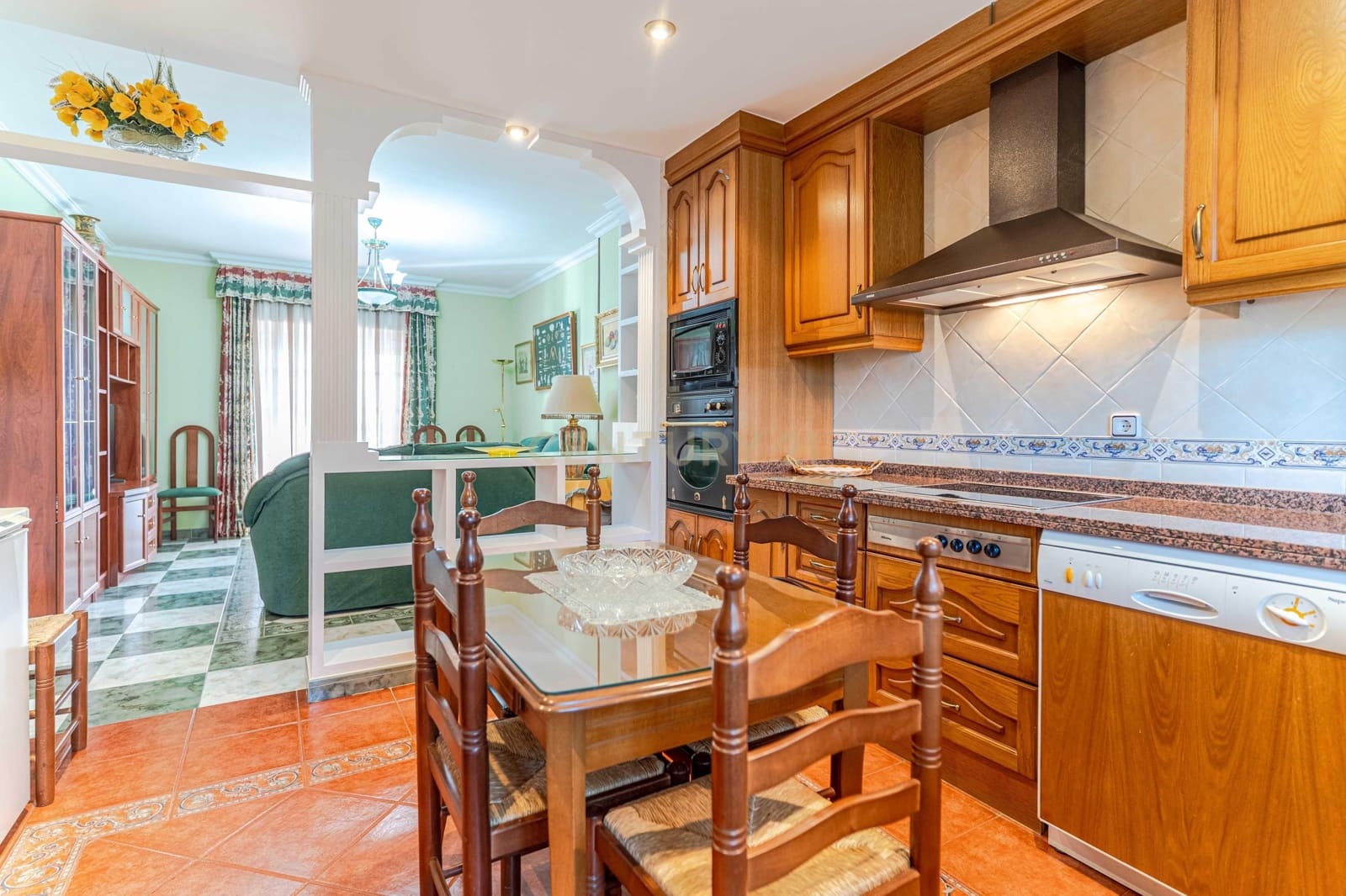 5 Zimmer Villa zu verkaufen in Velez de Benaudalla - 369.000 € (Ref: 9716677)