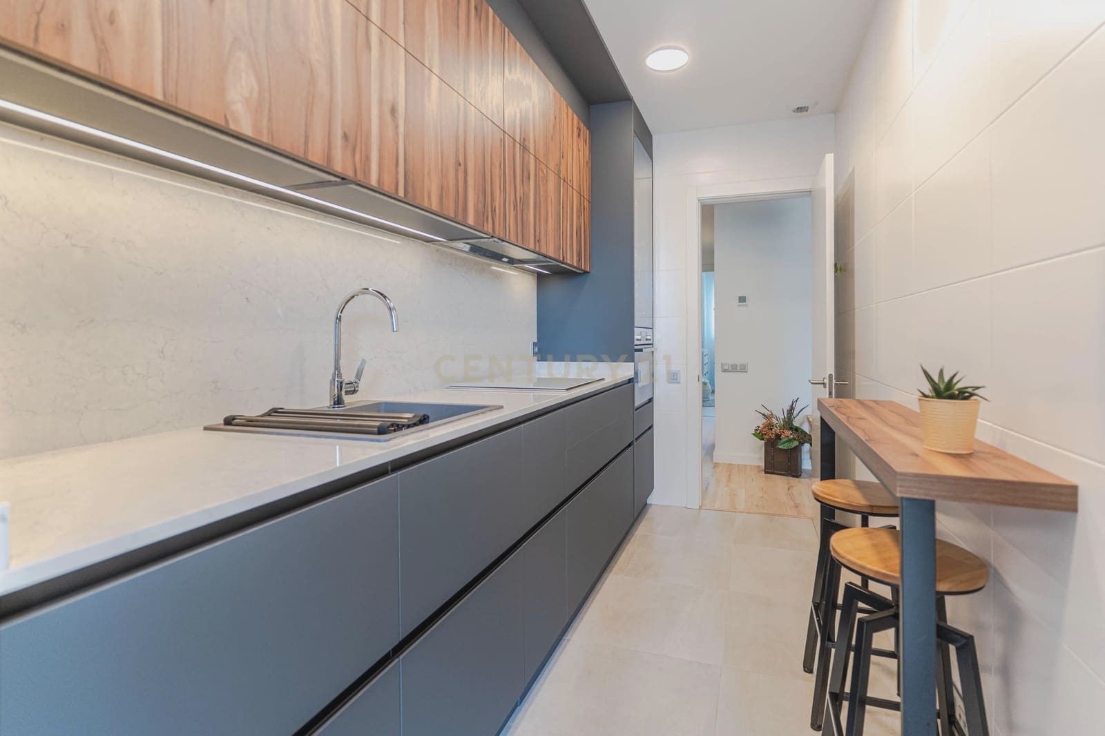 Apartamento de 2 habitaciones en Granada ciudad en venta con piscina garaje - 305.000 € (Ref: 9720471)