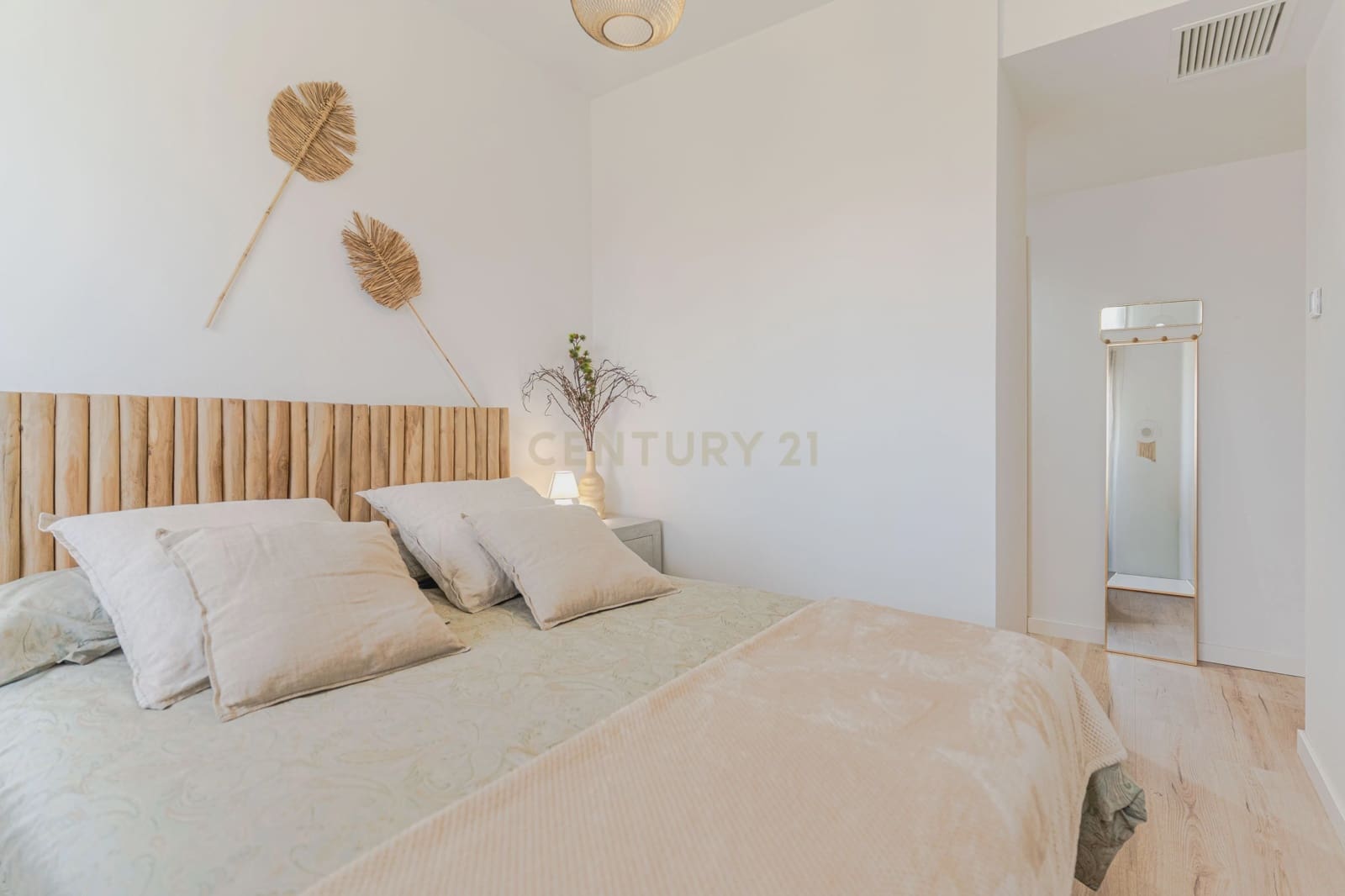 Apartamento de 2 habitaciones en Granada ciudad en venta con piscina garaje - 305.000 € (Ref: 9720471)