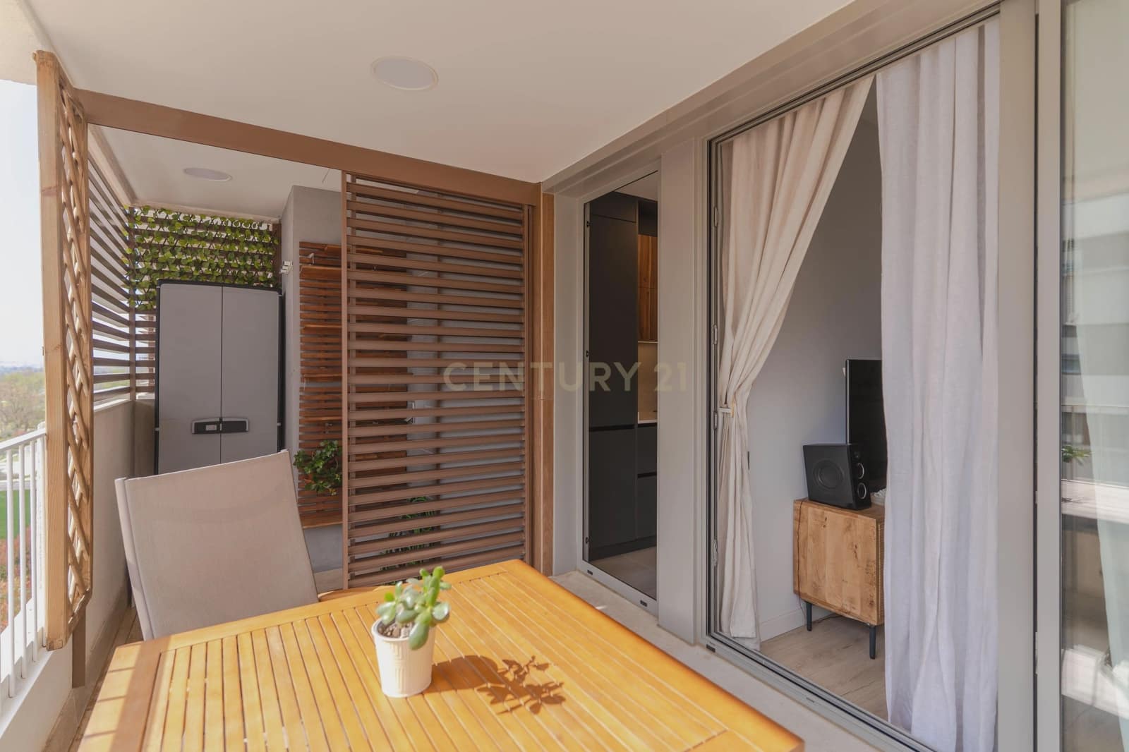 Apartamento de 2 habitaciones en Granada ciudad en venta con piscina garaje - 305.000 € (Ref: 9720471)