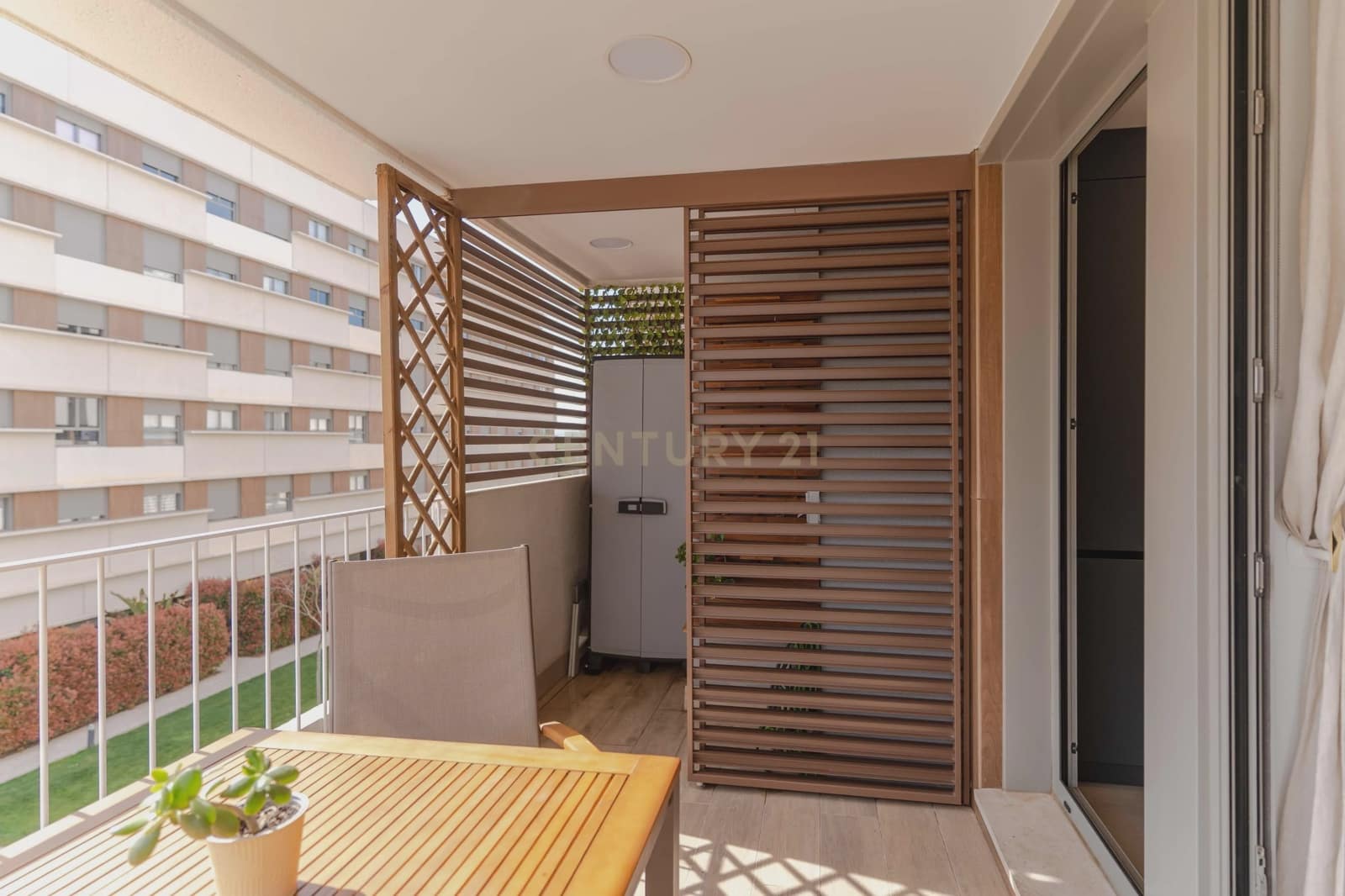 Apartamento de 2 habitaciones en Granada ciudad en venta con piscina garaje - 305.000 € (Ref: 9720471)