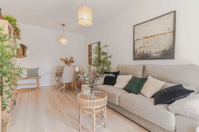 Apartamento de 2 habitaciones en Camino de Ronda - Rosaleda, Granada ciudad en venta con piscina garaje - 305.000 € (Ref: 9720471)