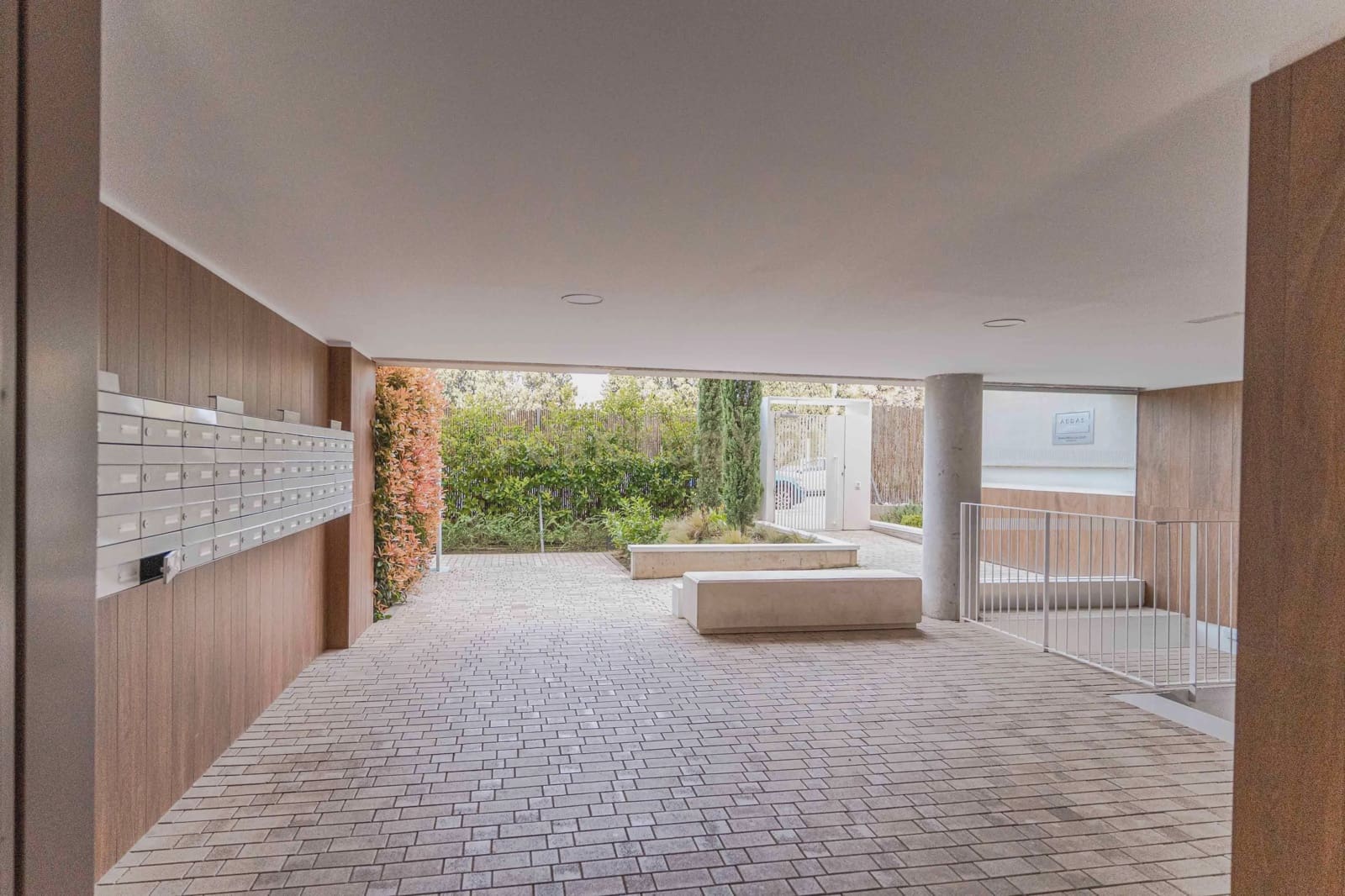 Apartamento de 2 habitaciones en Granada ciudad en venta con piscina garaje - 305.000 € (Ref: 9720471)