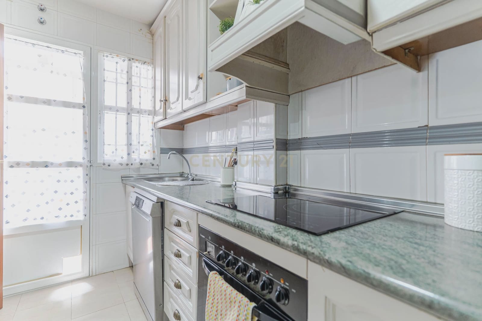 3 bedroom Townhouse for sale in Granada city - € 269,000 (Ref: 9720472)