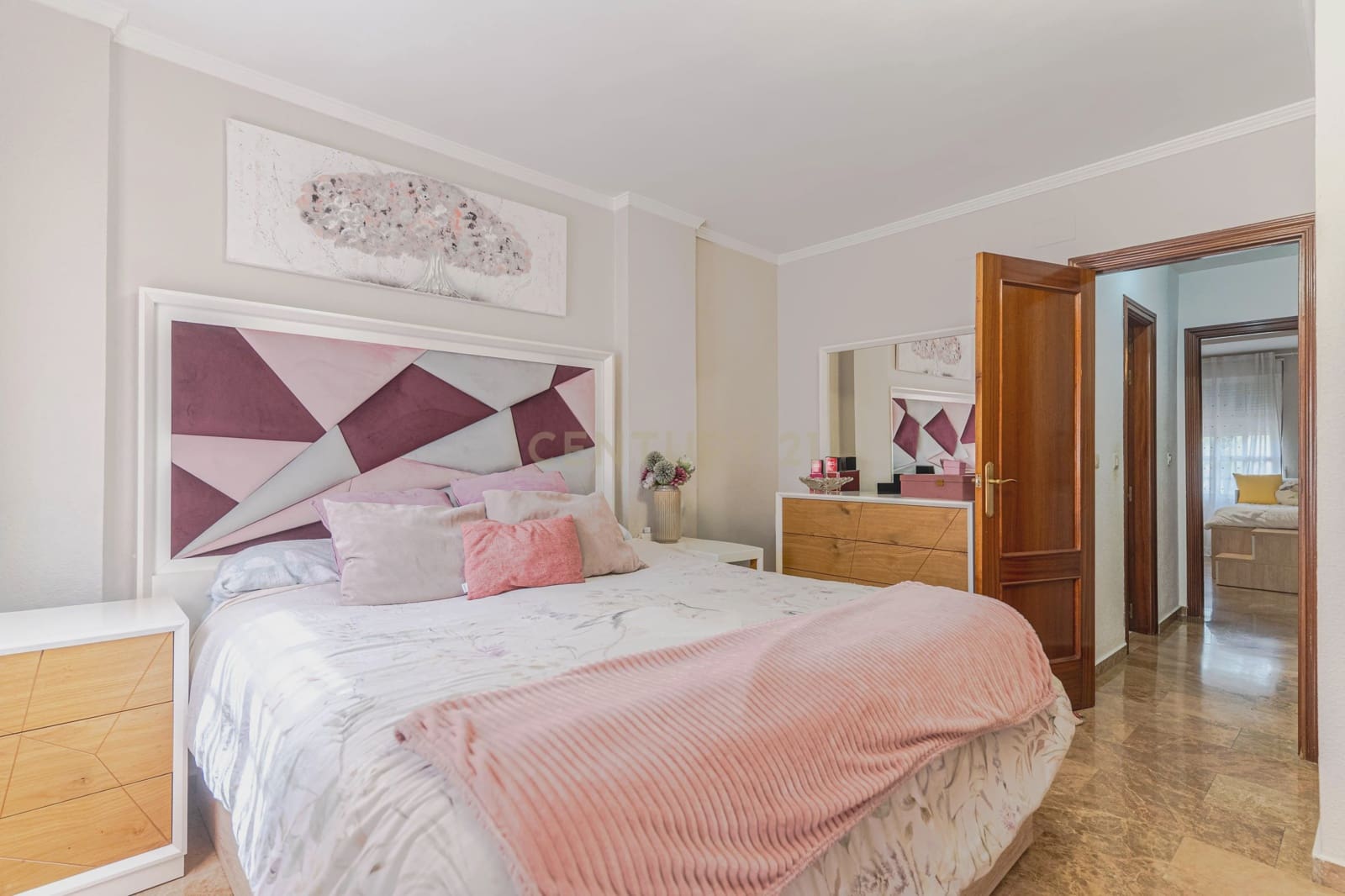 3 bedroom Townhouse for sale in Granada city - € 269,000 (Ref: 9720472)