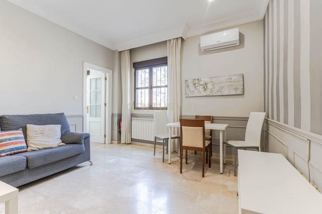 2 bedroom Flat for sale in Centro - Sagrario, Granada city - € 229,000 (Ref: 9720854)