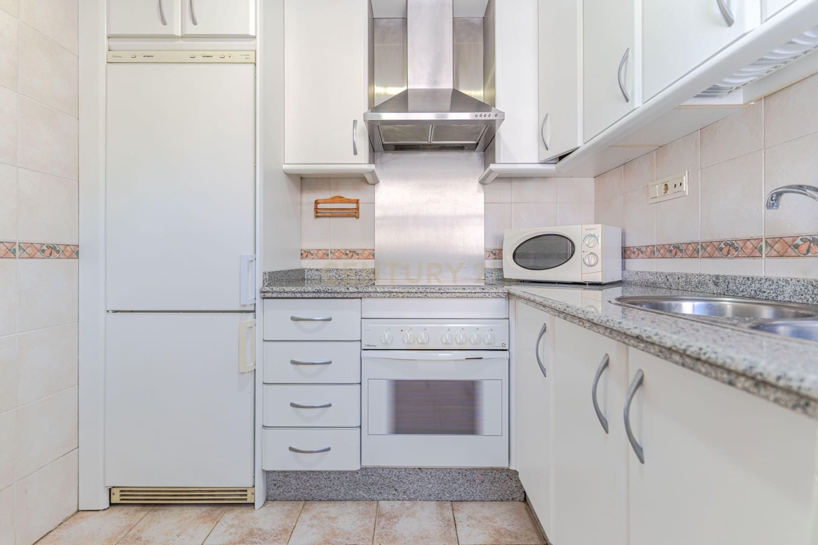 2 bedroom Flat for sale in Granada city - € 229,000 (Ref: 9720854)