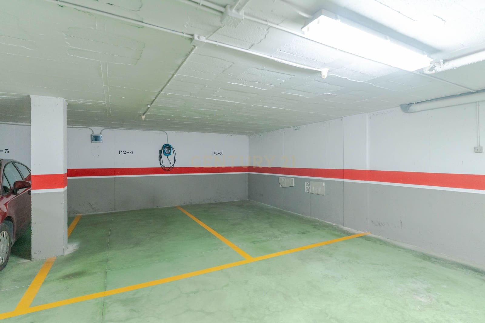 2 bedroom Penthouse for sale in Monachil - € 225,000 (Ref: 9720860)