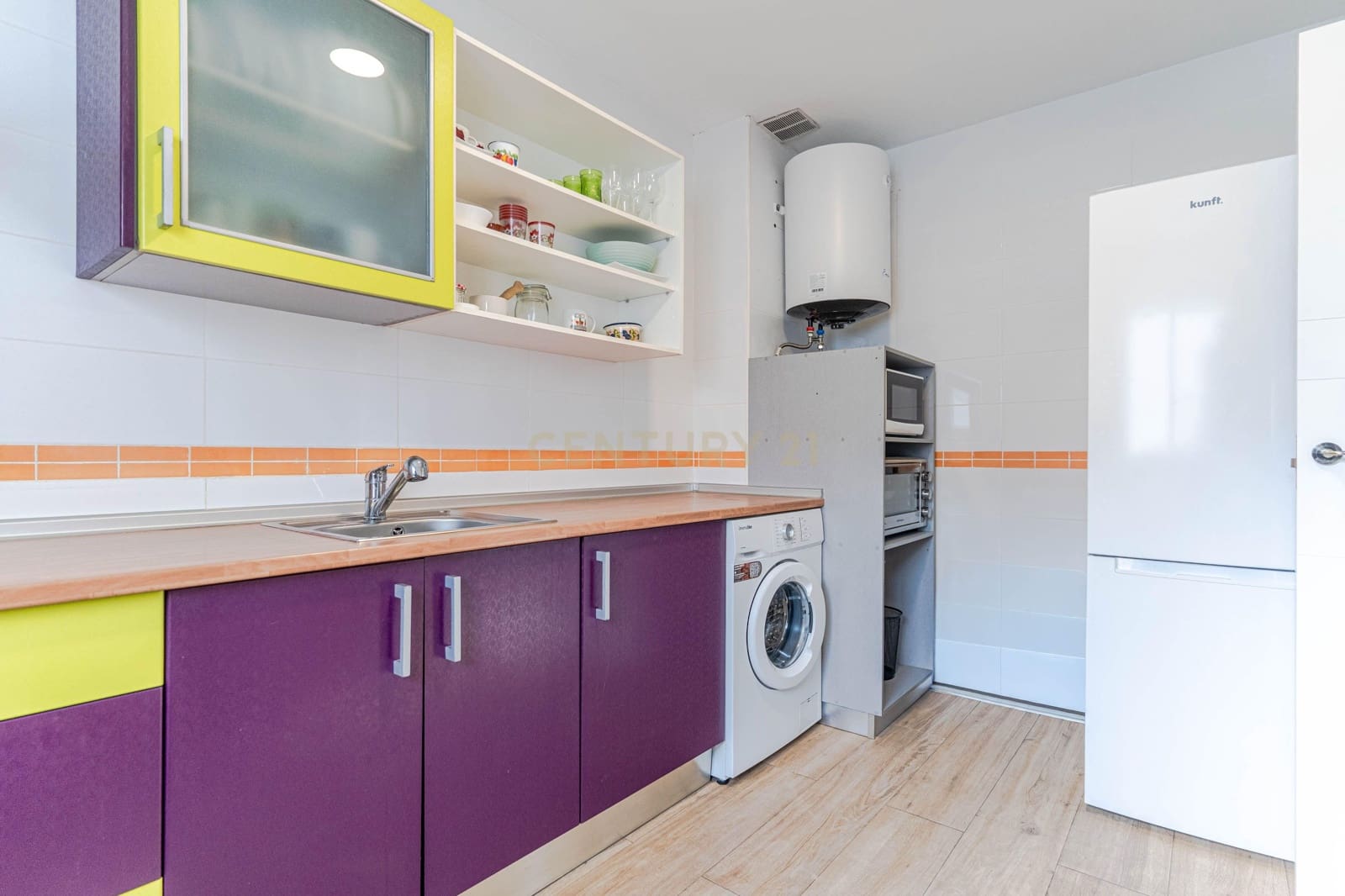 2 bedroom Apartment for sale in Pinos Puente with garage - € 84,000 (Ref: 9720963)