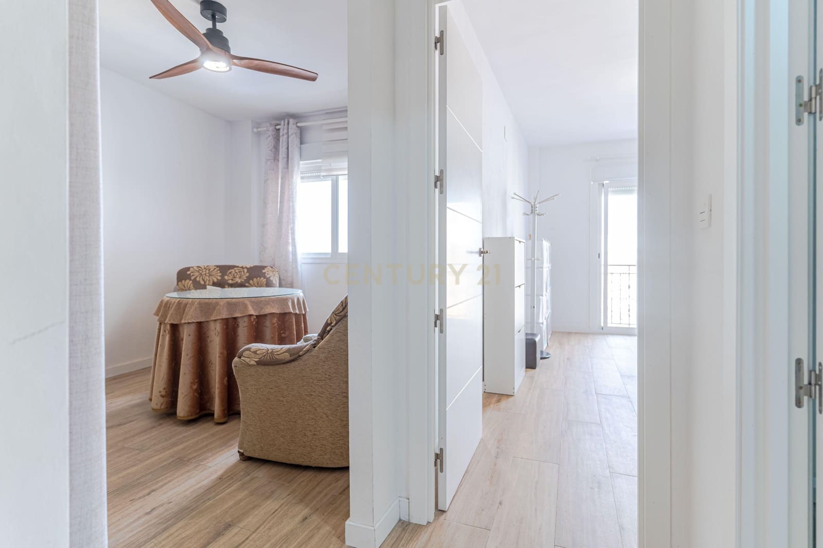 2 bedroom Apartment for sale in Pinos Puente with garage - € 84,000 (Ref: 9720963)