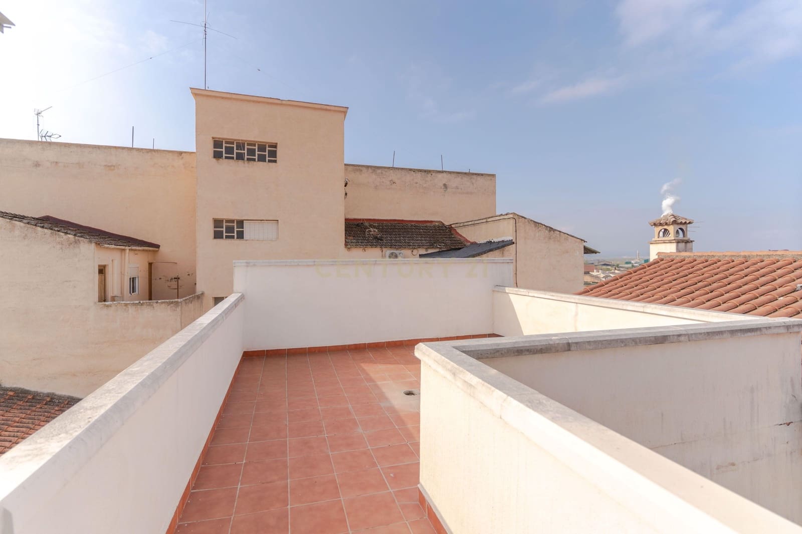 2 bedroom Apartment for sale in Pinos Puente with garage - € 84,000 (Ref: 9720963)