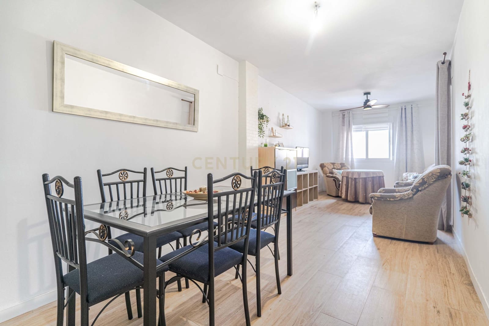 2 bedroom Apartment for sale in Pinos Puente with garage - € 84,000 (Ref: 9720963)