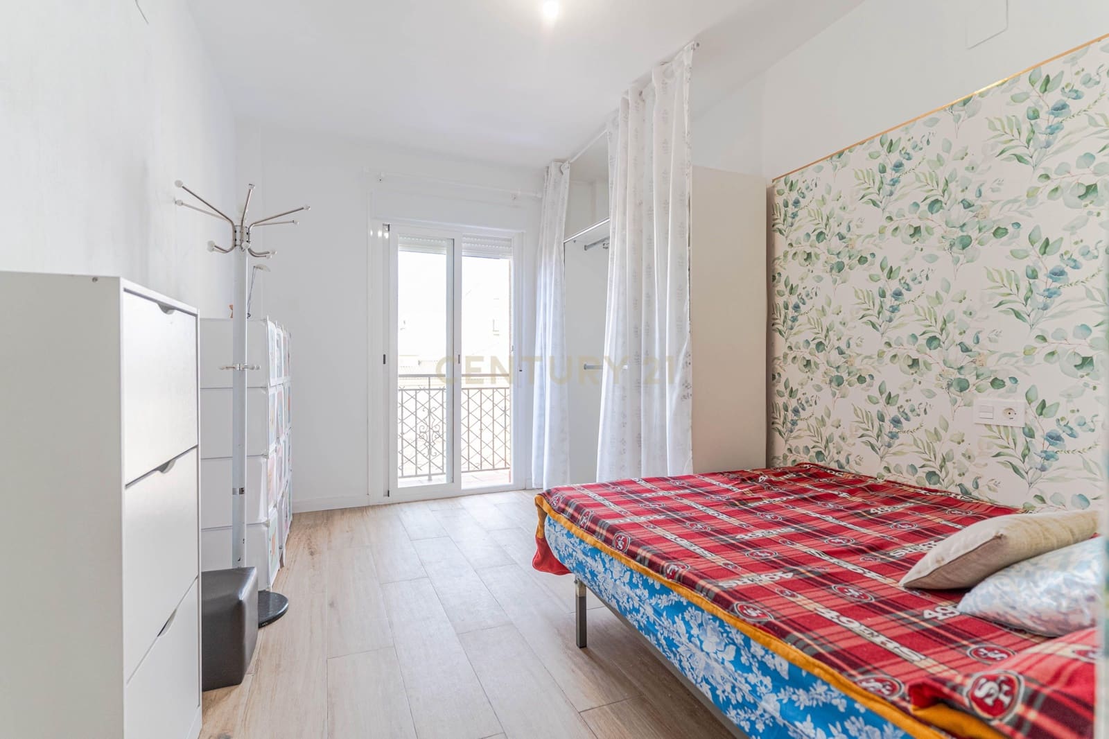 2 bedroom Apartment for sale in Pinos Puente with garage - € 84,000 (Ref: 9720963)