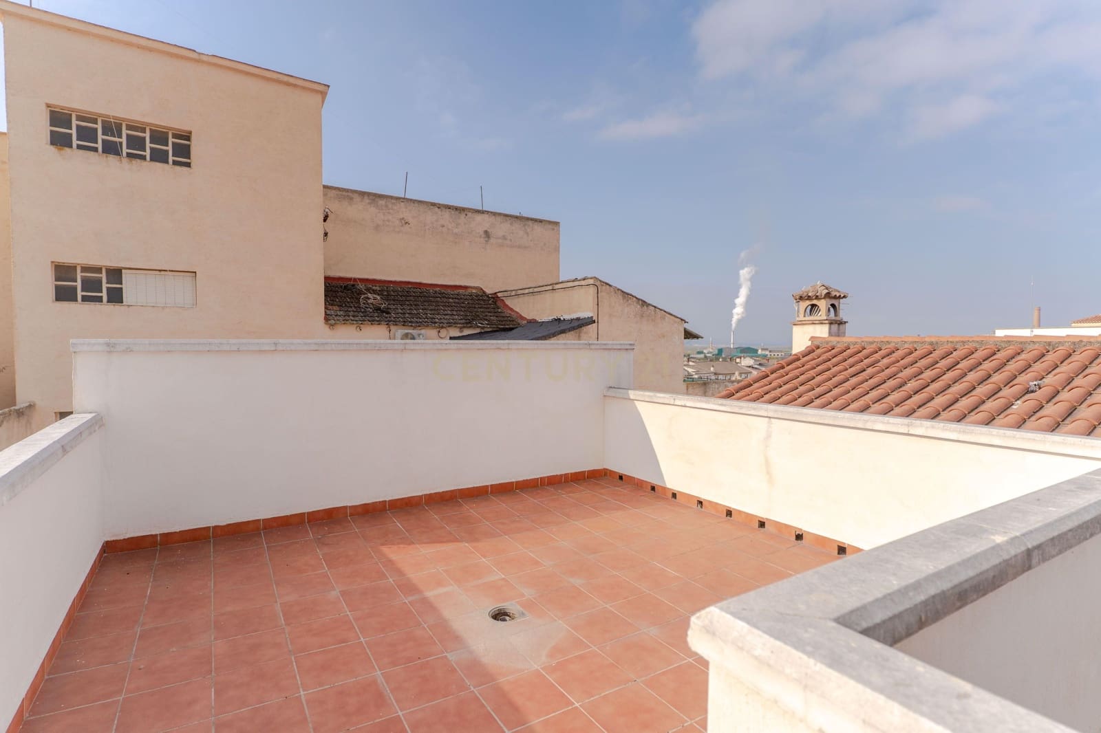 2 bedroom Apartment for sale in Pinos Puente with garage - € 84,000 (Ref: 9720963)