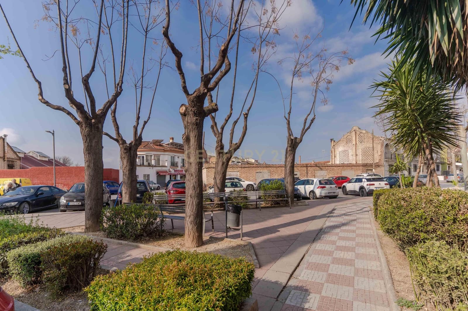 2 bedroom Apartment for sale in Pinos Puente with garage - € 84,000 (Ref: 9720963)